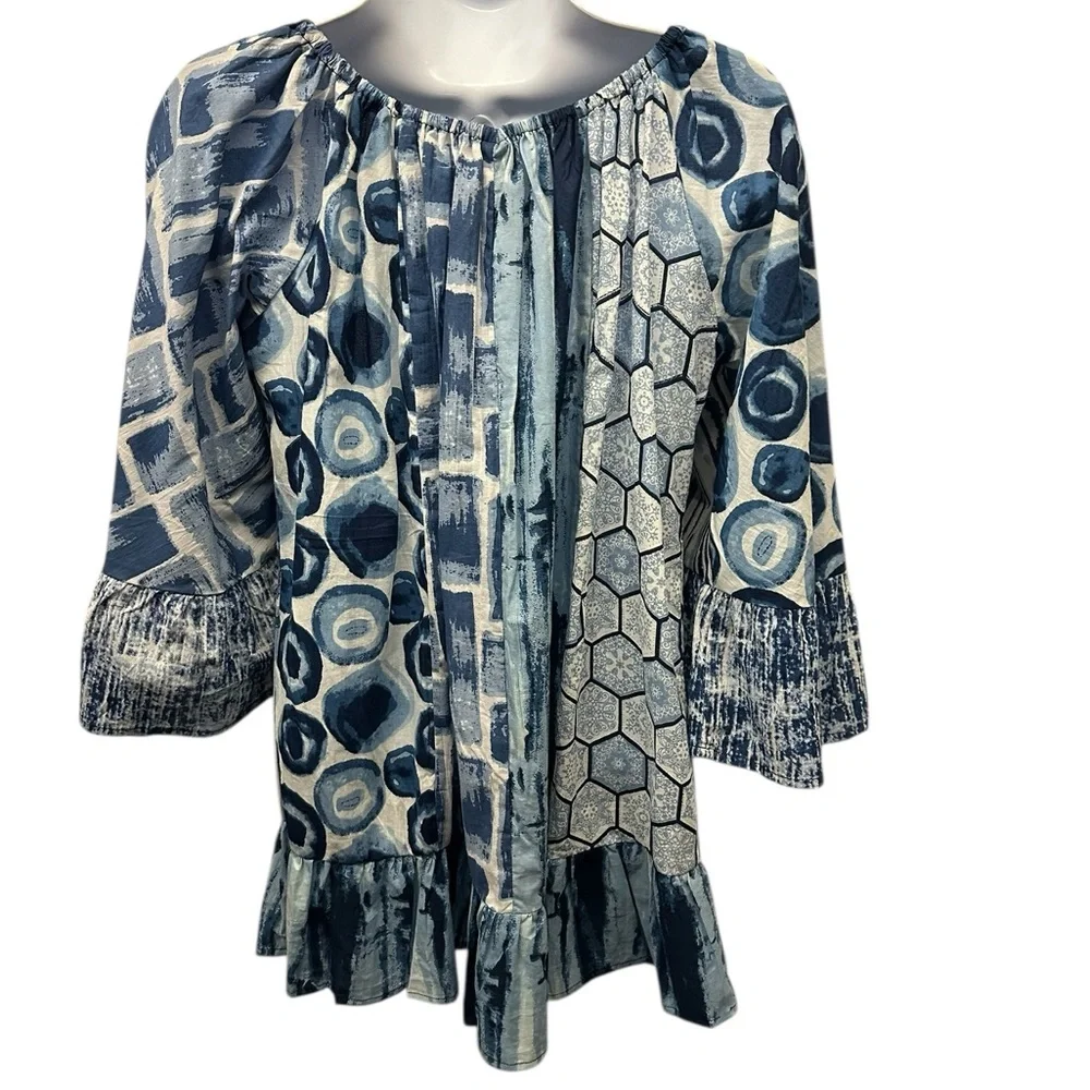 S/M.  NWT Sacred Threads Blue and White Patterned Blouse.  BL/RD6.   225261 - Picture 3 of 5